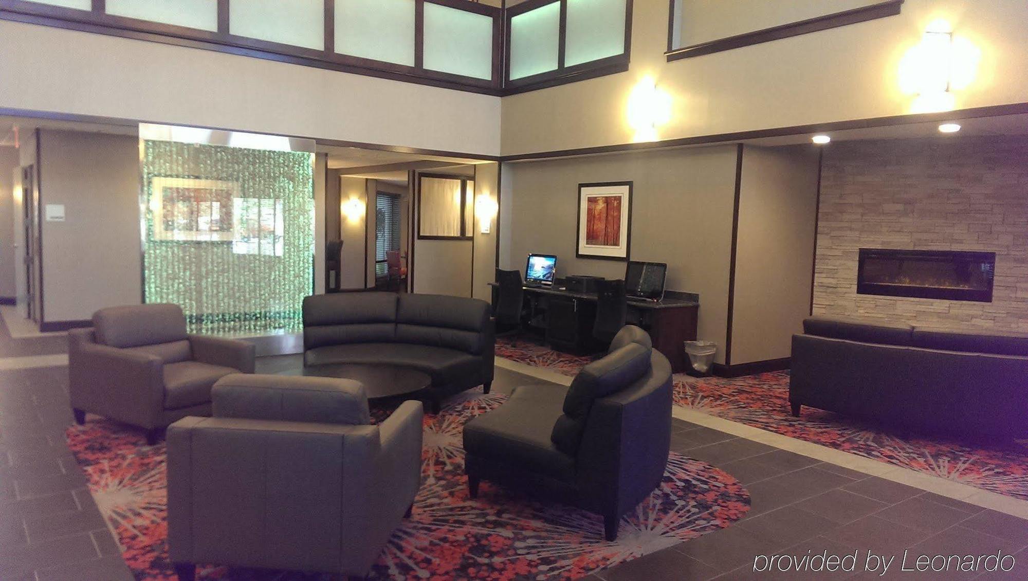 Holiday Inn Express & Suites Rapid City By Ihg Exterior foto